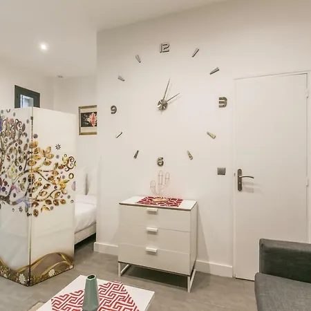 Heart Of Little Cavaignac Apartment Paris