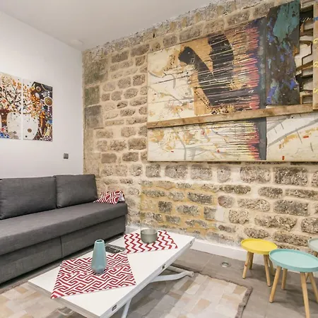 Heart Of Little Cavaignac Apartment Paris